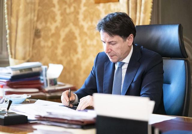 Il Presidente del Consiglio, Giuseppe Conte, ha firmato un nuovo DPCM che autorizza la ripresa di ulteriori attività.